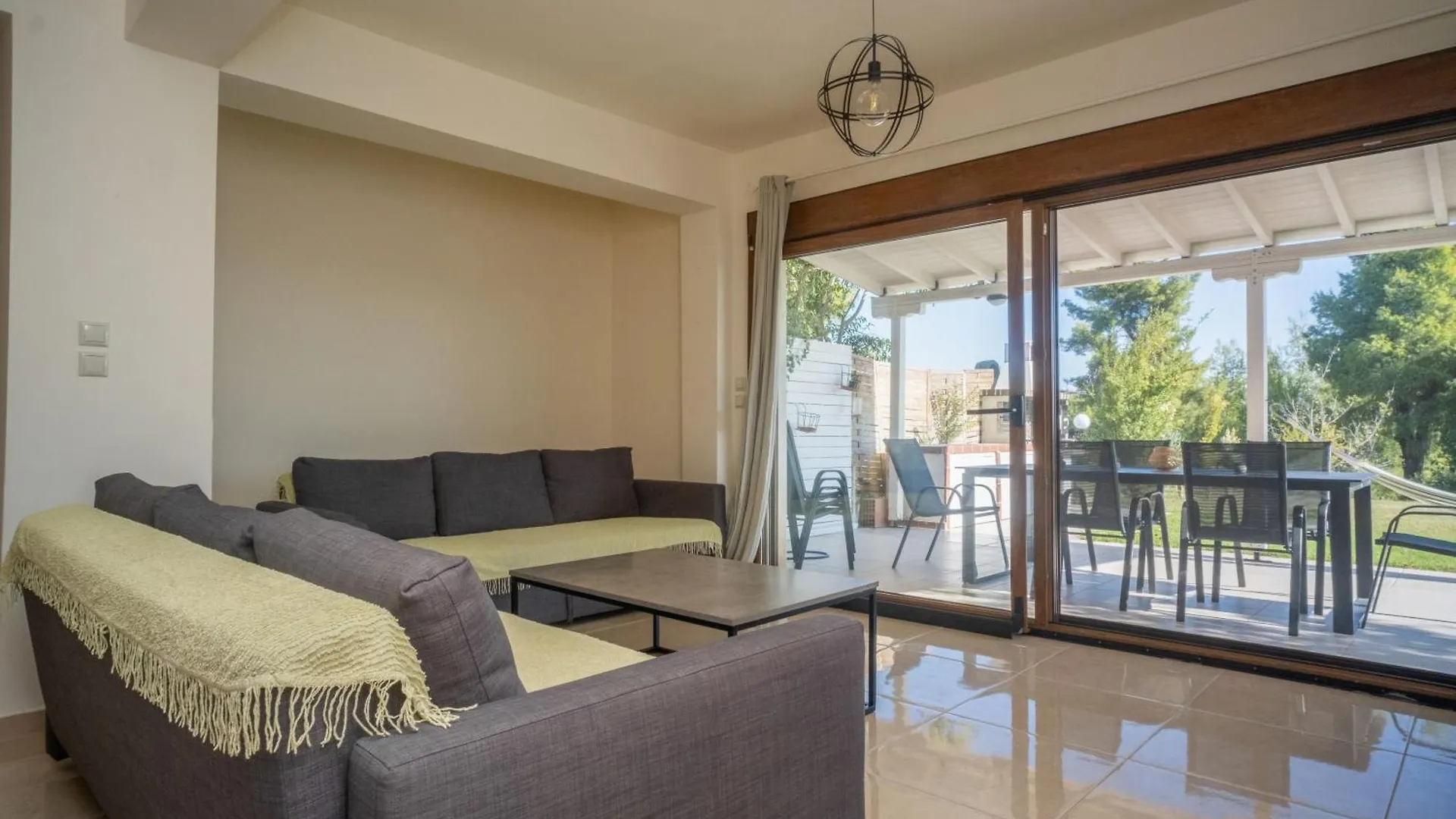 Petra Villa Afytos 0*,
